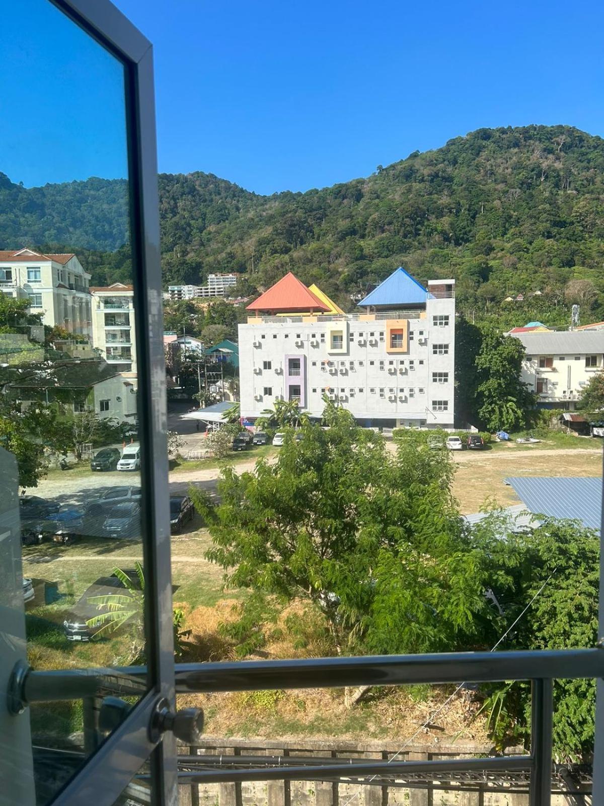 Hotel The Journey Patong New Buitenkant foto