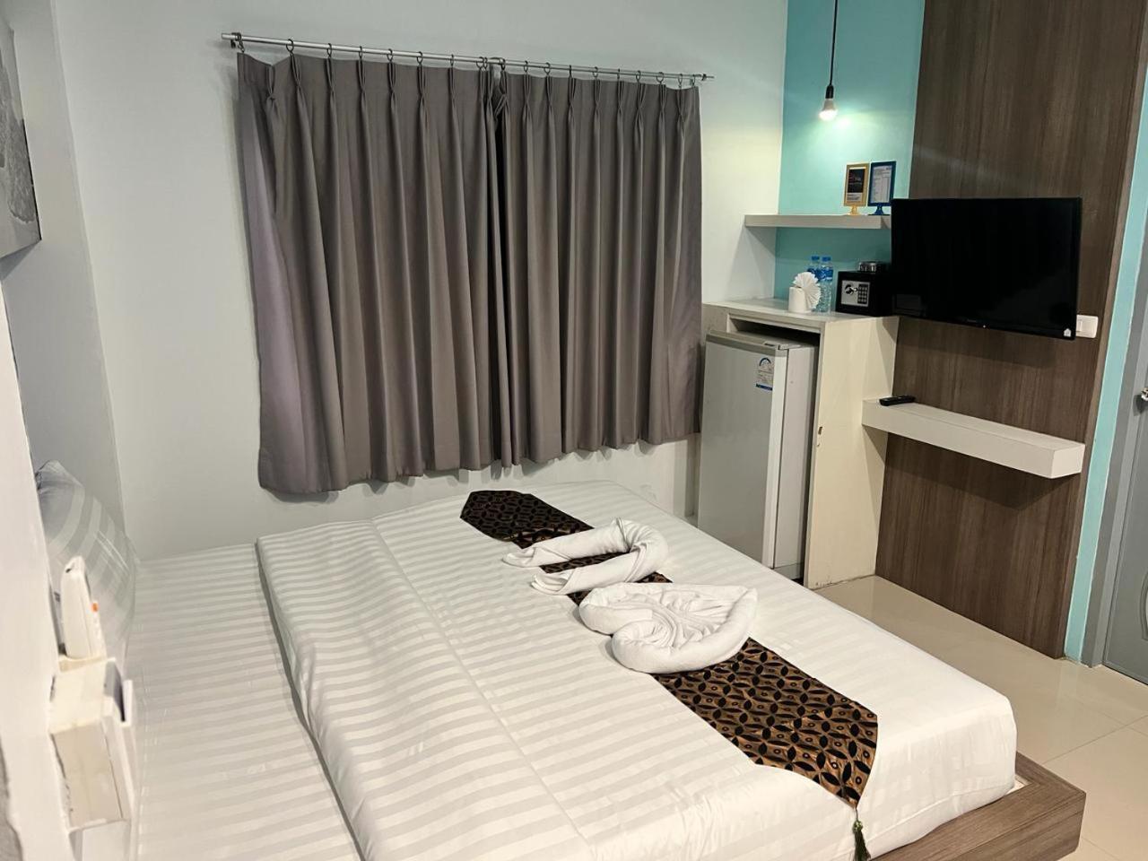 Hotel The Journey Patong New Buitenkant foto
