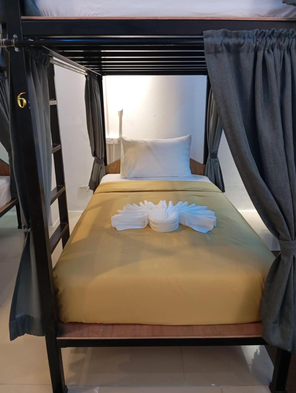Hotel The Journey Patong New Buitenkant foto